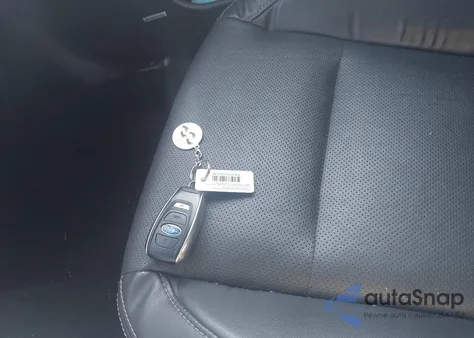 2016 Subaru Outback 3.6R Limited z USA, uszkodzony, nr VIN 4S4BSENC0G3236512